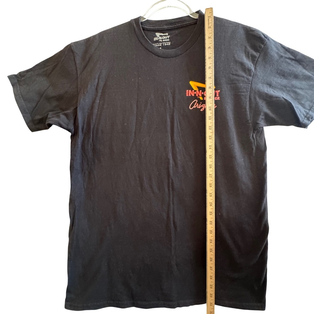 In-N-Out Burger Arizona Mens Black Graphic T-Shirt Large Hollywood Classic Cars - Picture 5 of 7